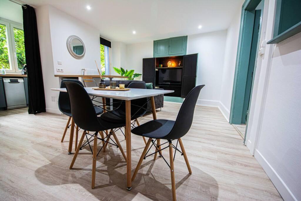 Apartment La Feuille Doree, Au Calme, Parking Gratuit *